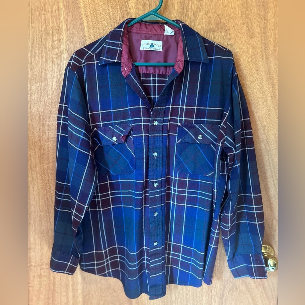 Vintage Northwest Territory Blue/Red Plaid Flannel Casual Button Down Shirt